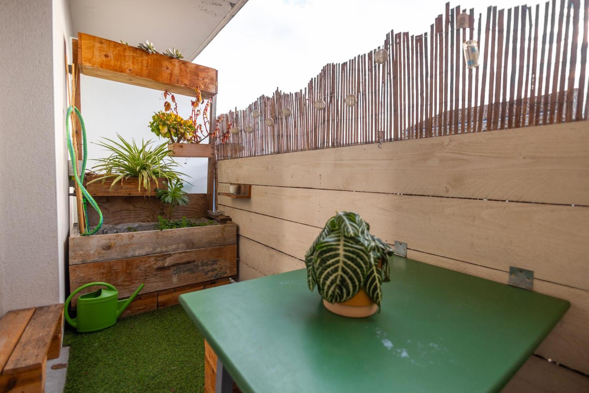 Apartment Cosy Avec Balcon & Parking A 2 Pas De Bordeaux *